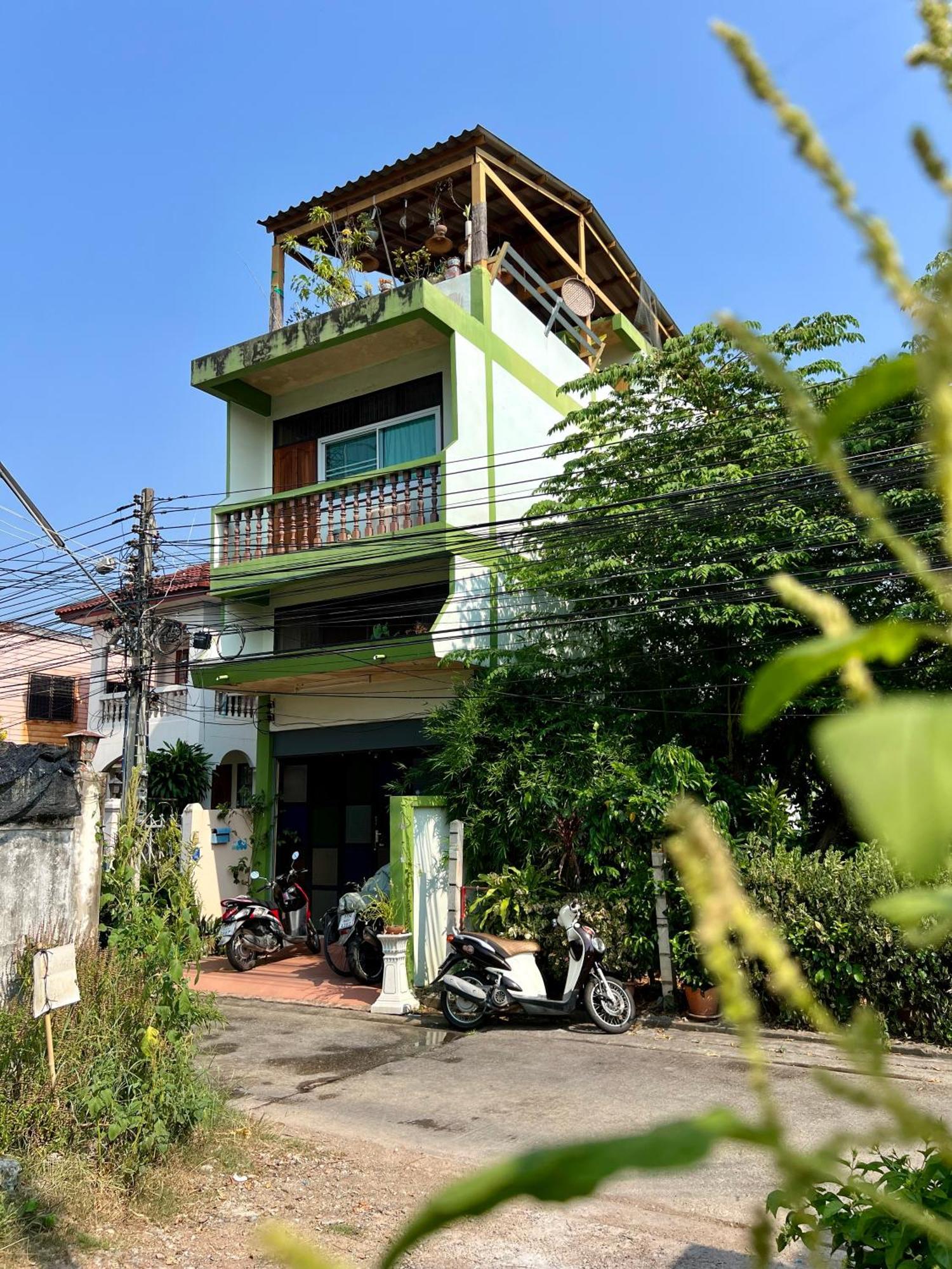 Karma Home Hostel Phitsanulok Exterior photo